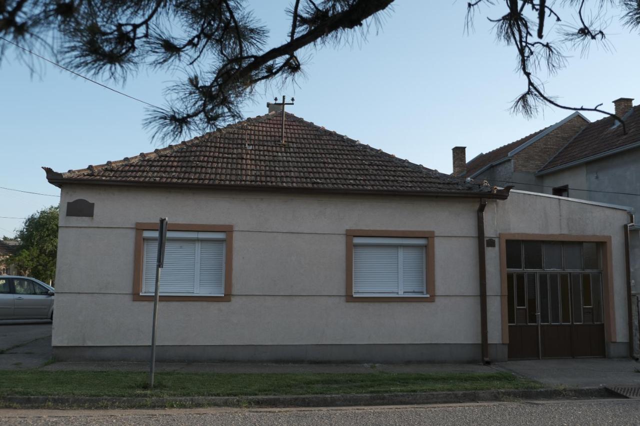 Apartamento Nikodijevic Vrsac Exterior foto