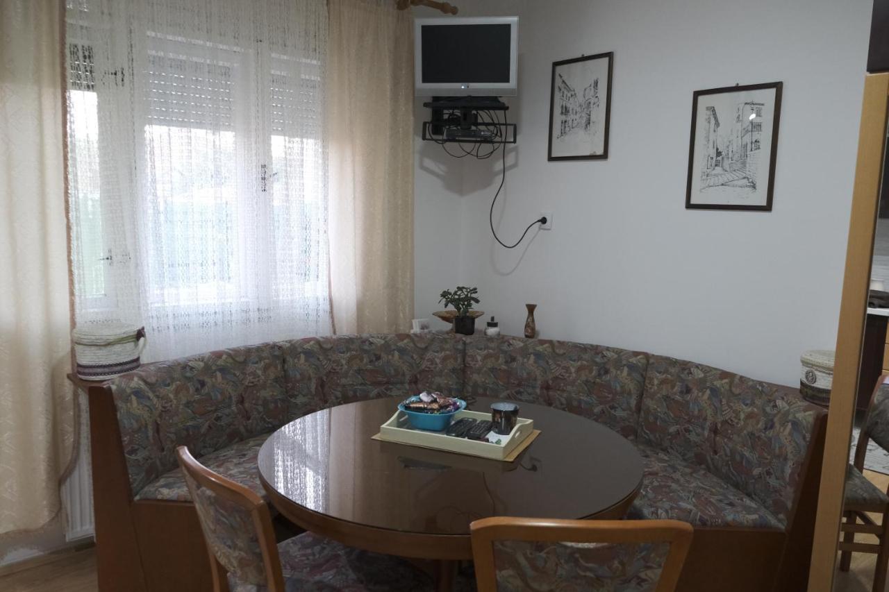 Apartamento Nikodijevic Vrsac Exterior foto
